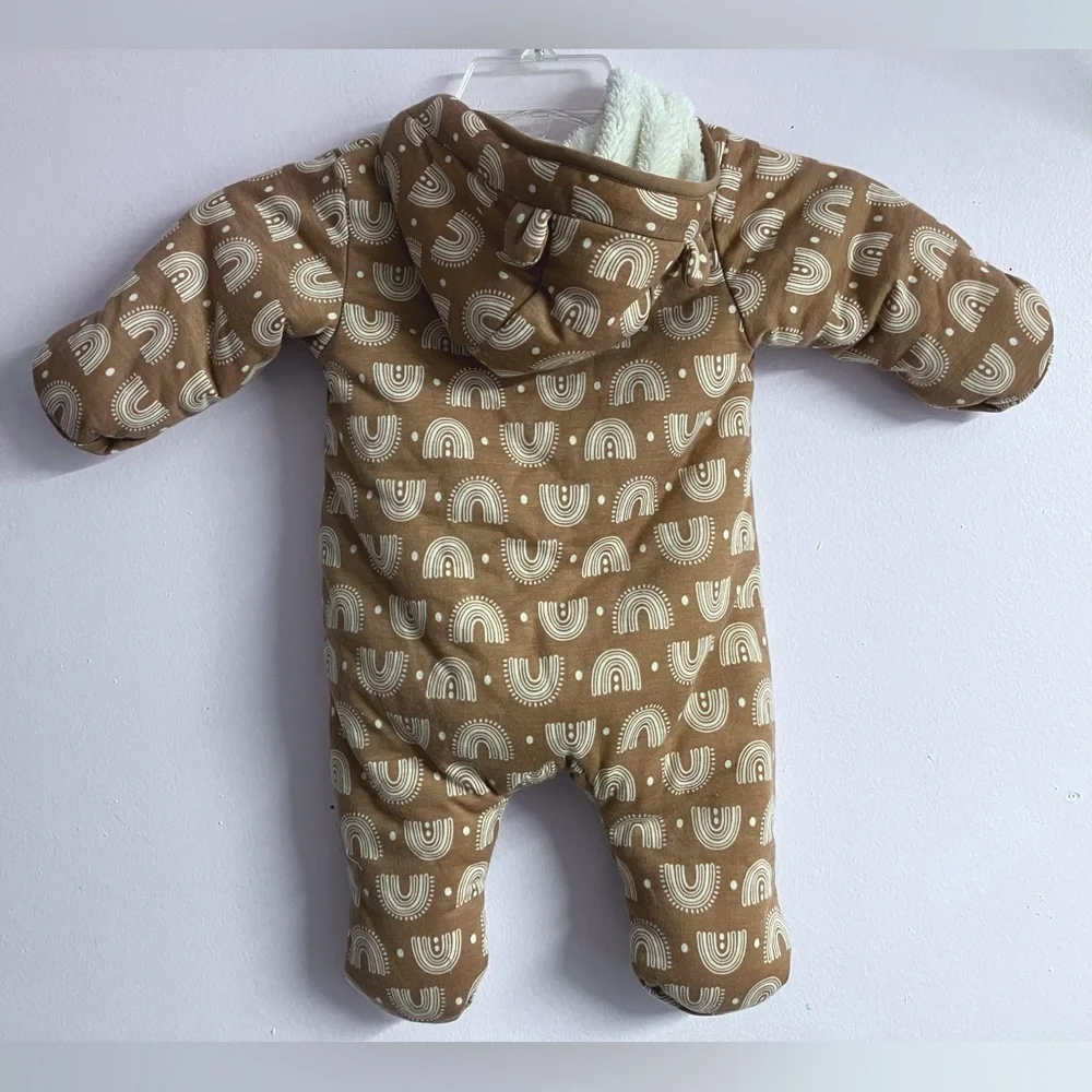 Wonder Nation Baby Bunting, Size 6-9 Months, Tan/Cream, Rainbow Theme